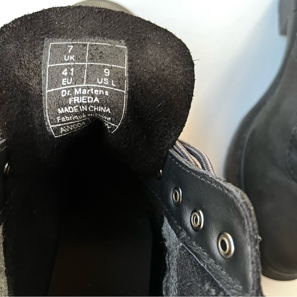 *SOLD* Doc Martens Freida Heeled Nubuck Leather Boot w/ Plaid Trim Ladies 9 - Picture 9 of 12